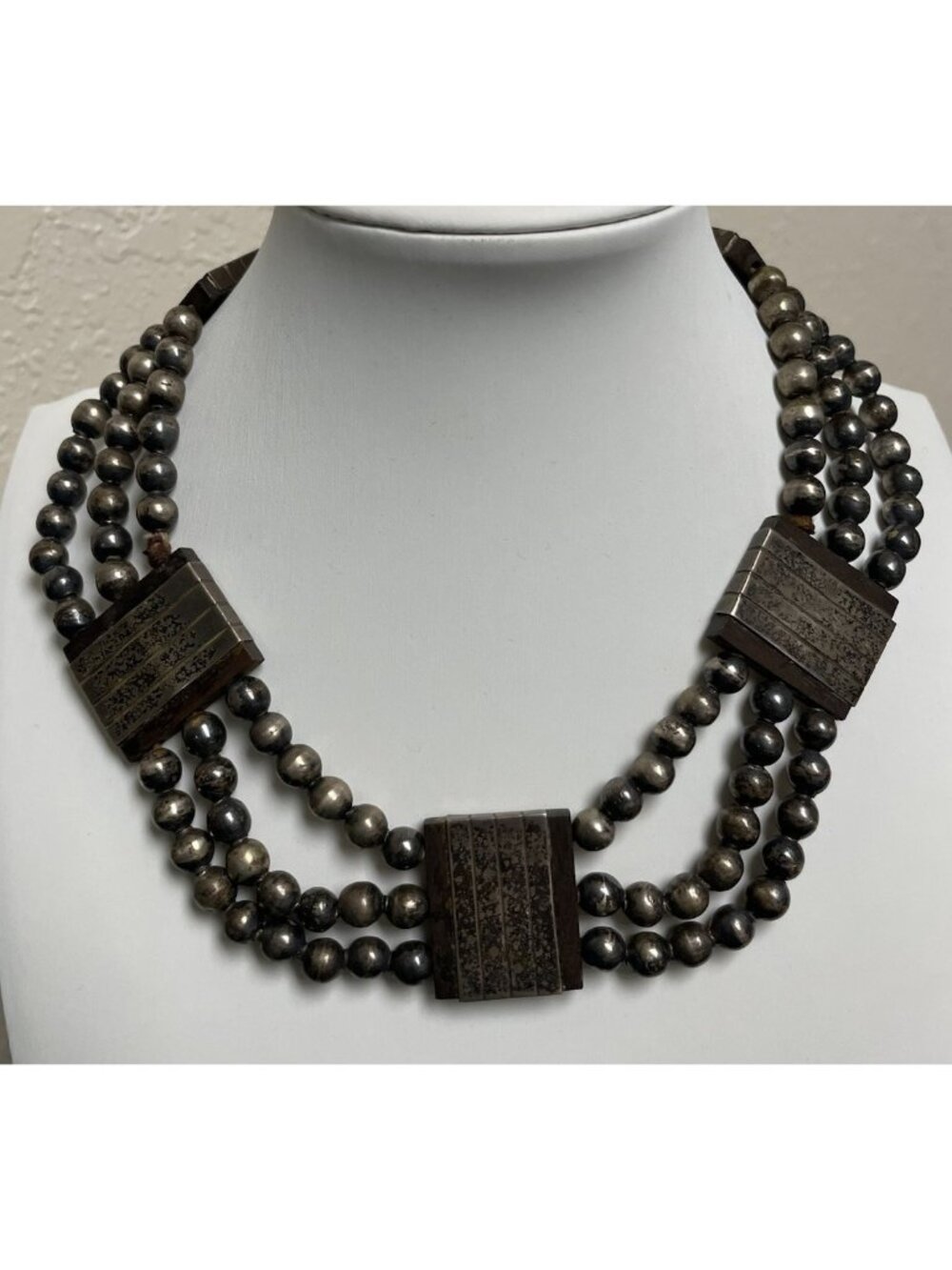 Vtg Artisan Sterling Silver Ball Beads Wood Sterling Overlay Choker Necklace